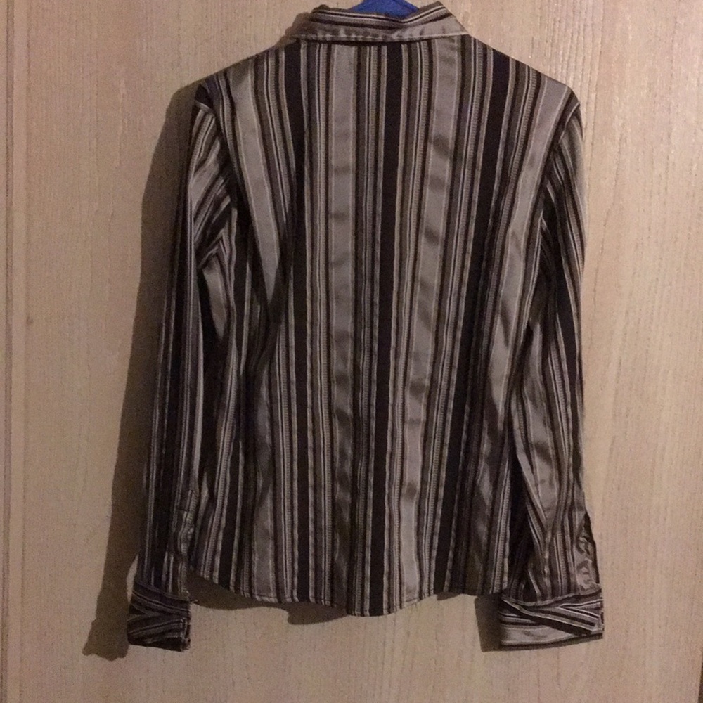 MUST GO PRICING New York & Co Stretch Brown Collared Button Down Long Sleeve M - Picture 2 of 8